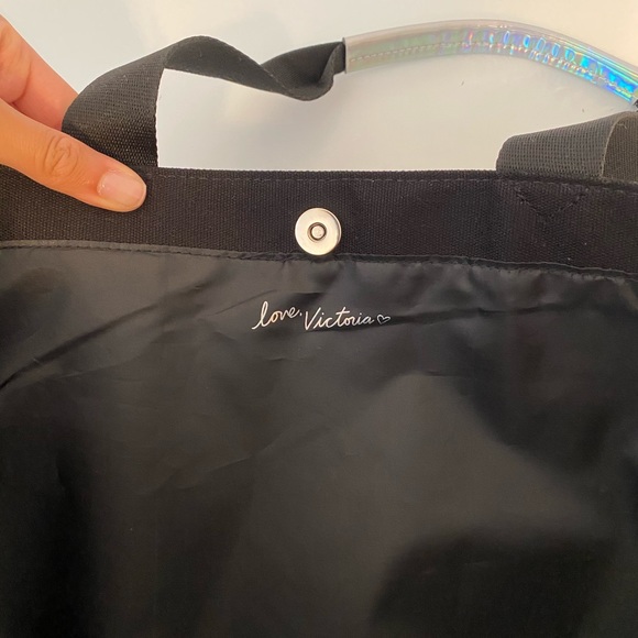 BRAND NEW VICTORIA’S SECRET TOTE BAG - Picture 2 of 4